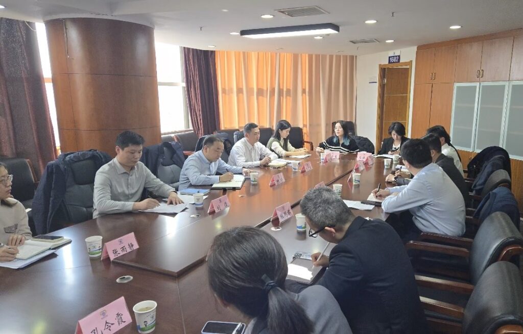 AmCham China Members Engage in Productive Roundtable with Hubei Government Officials